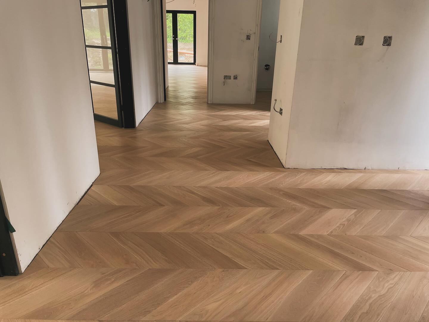 Ground Floor Supply & Fit Bucks 3